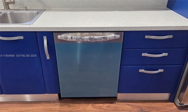 Building Photo - 1245 Coral Ln