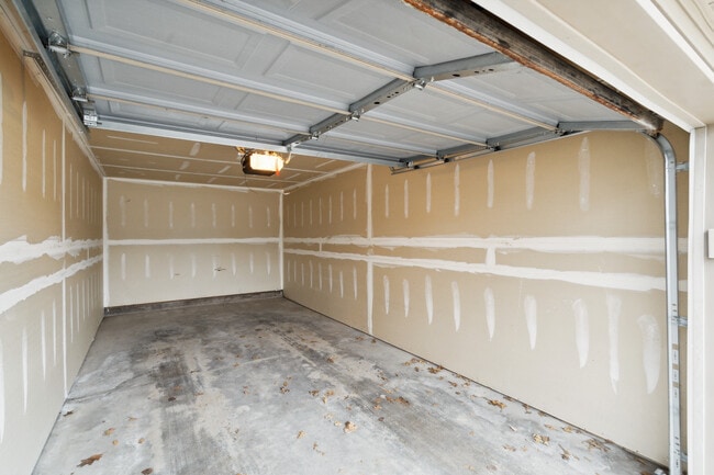 Building Photo - 40 Zeller Crossing
