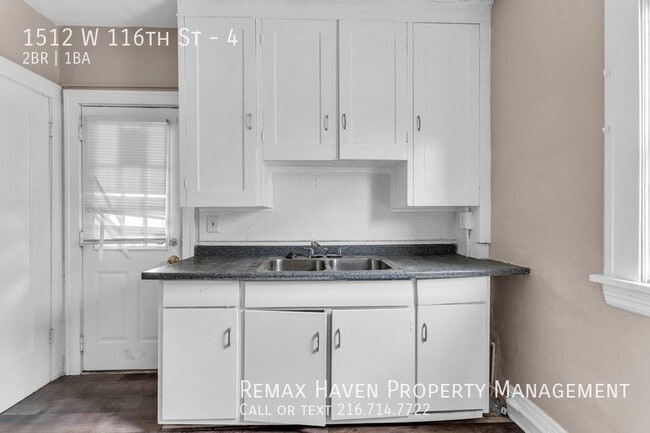 Building Photo - 1512 W 116th St