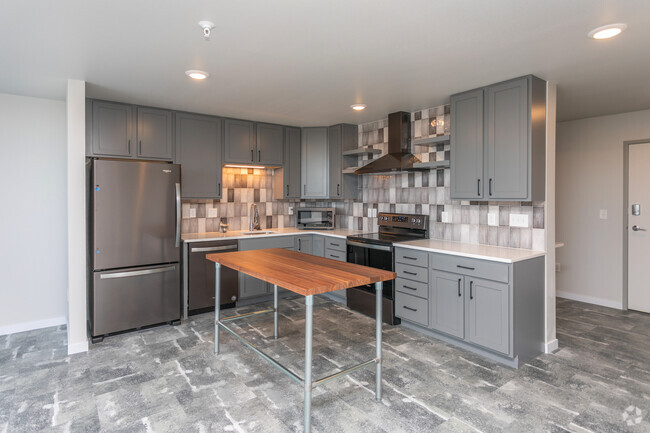 Interior Photo - Sheyenne 32 South Residential - ECHO