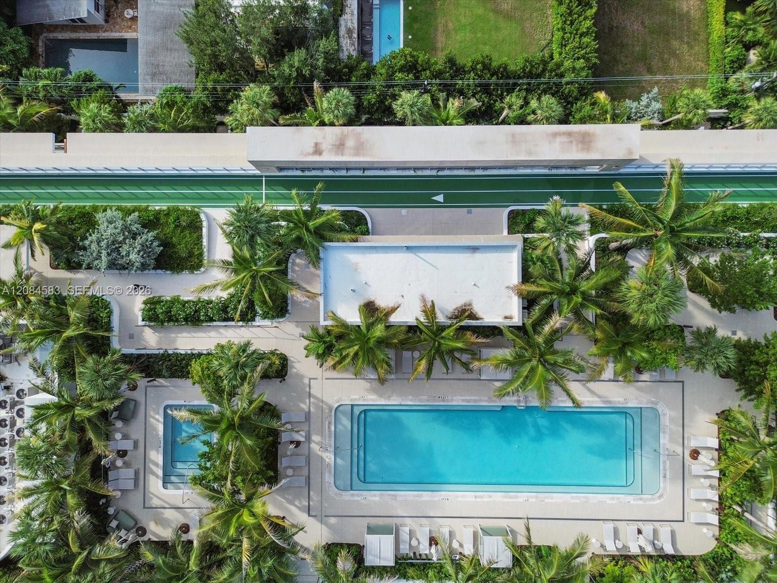 Building Photo - 2200 Brickell Ave