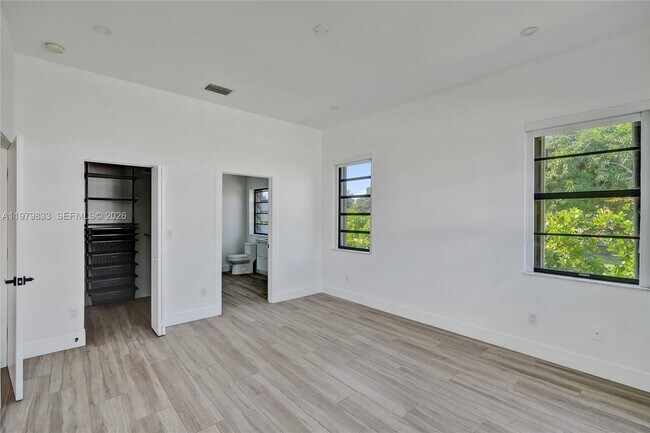 Building Photo - 8371 SW 122nd St