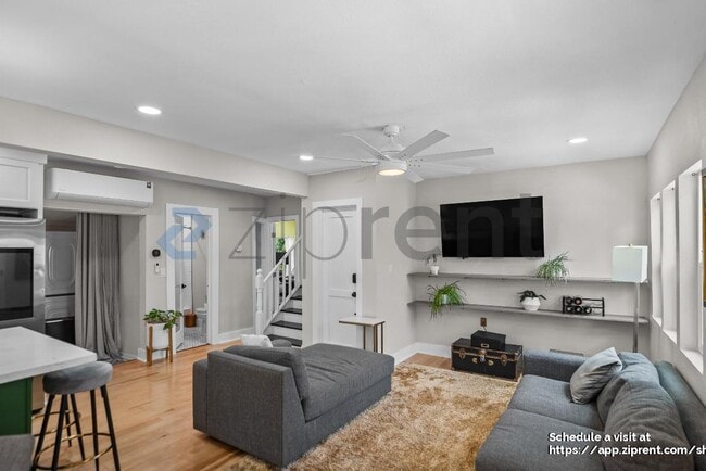 Building Photo - 3473 Birdsall Ave