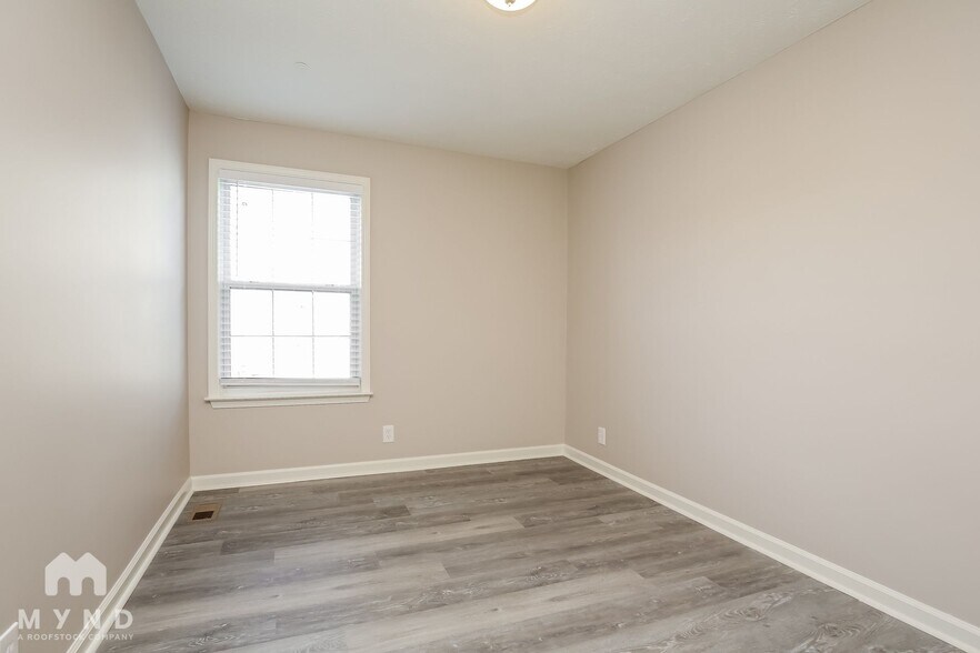 Building Photo - 6216 Rocky Top Dr