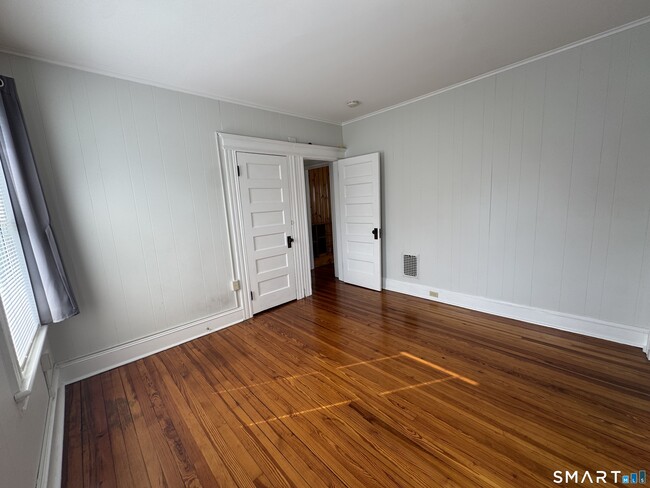 Building Photo - 201 Myrtle St