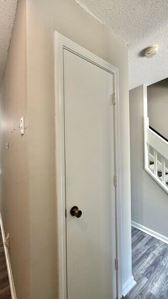 Building Photo - 1903 Malone Rd