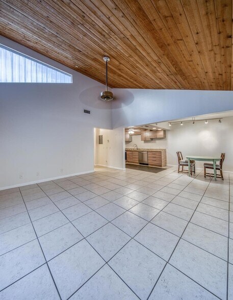 Primary Photo - 809 N Federal Hwy