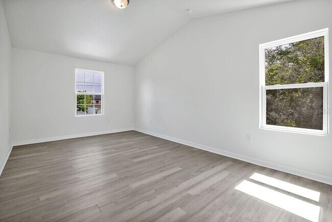 Building Photo - 303 Anchovie Ct
