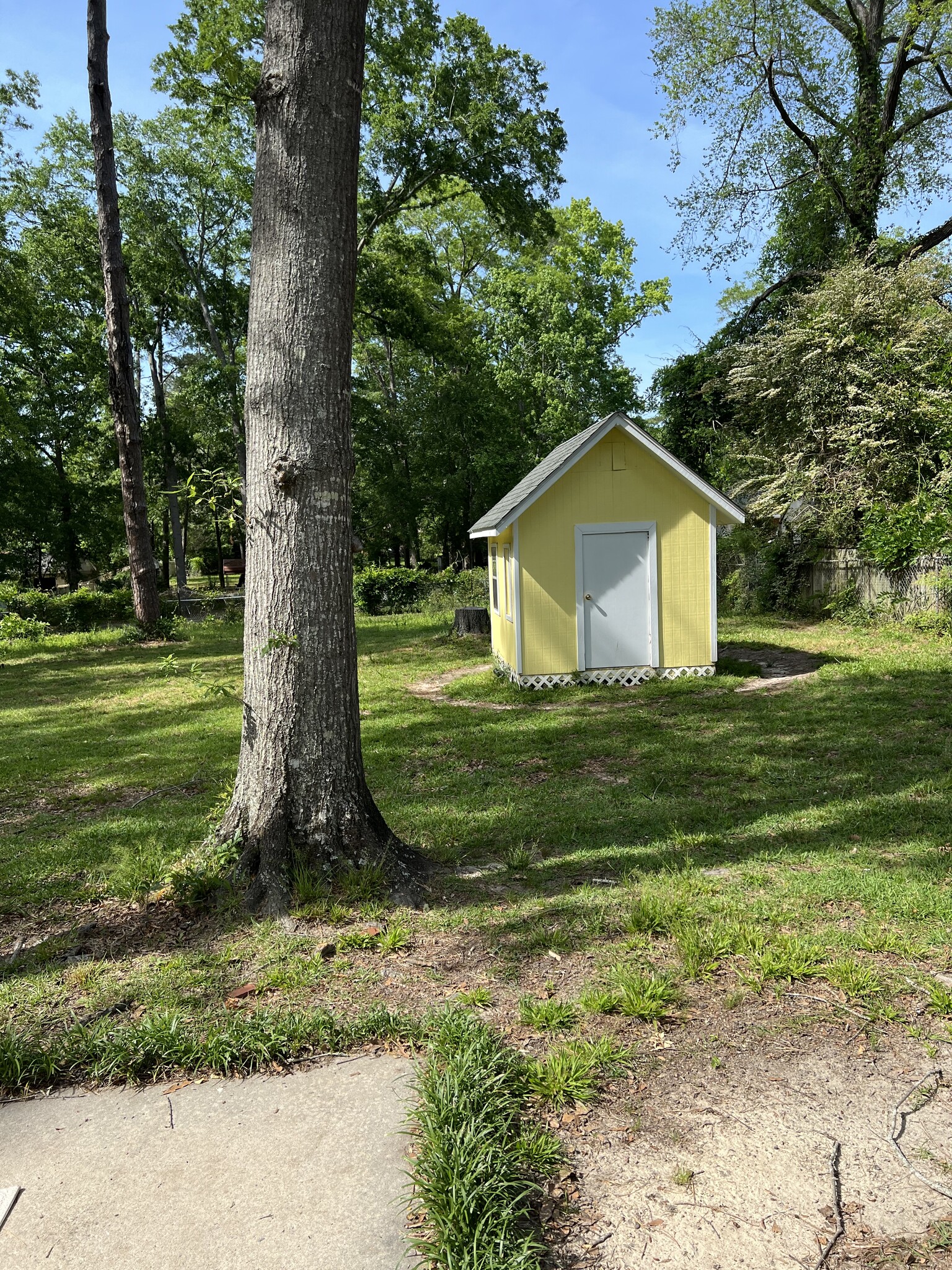 Extra storage - 203 Woodland Dr