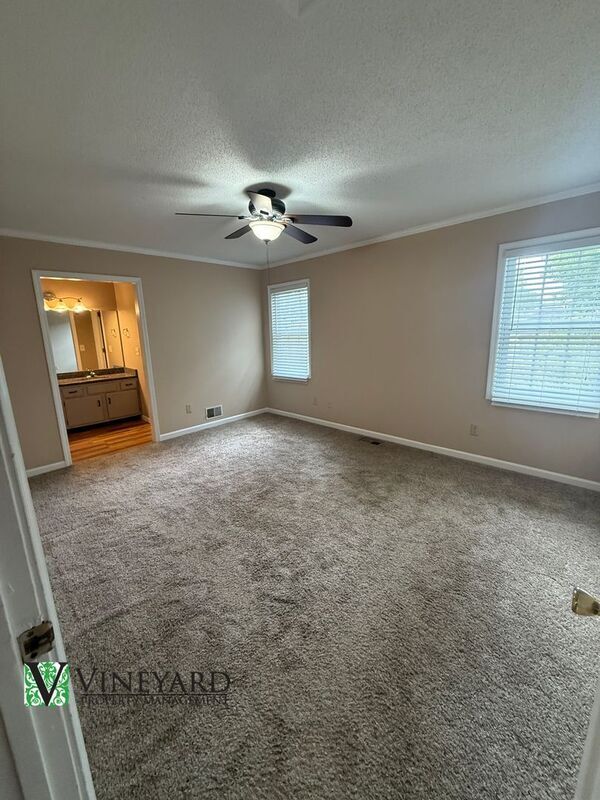 Building Photo - 6065 Sand Wedge Cir