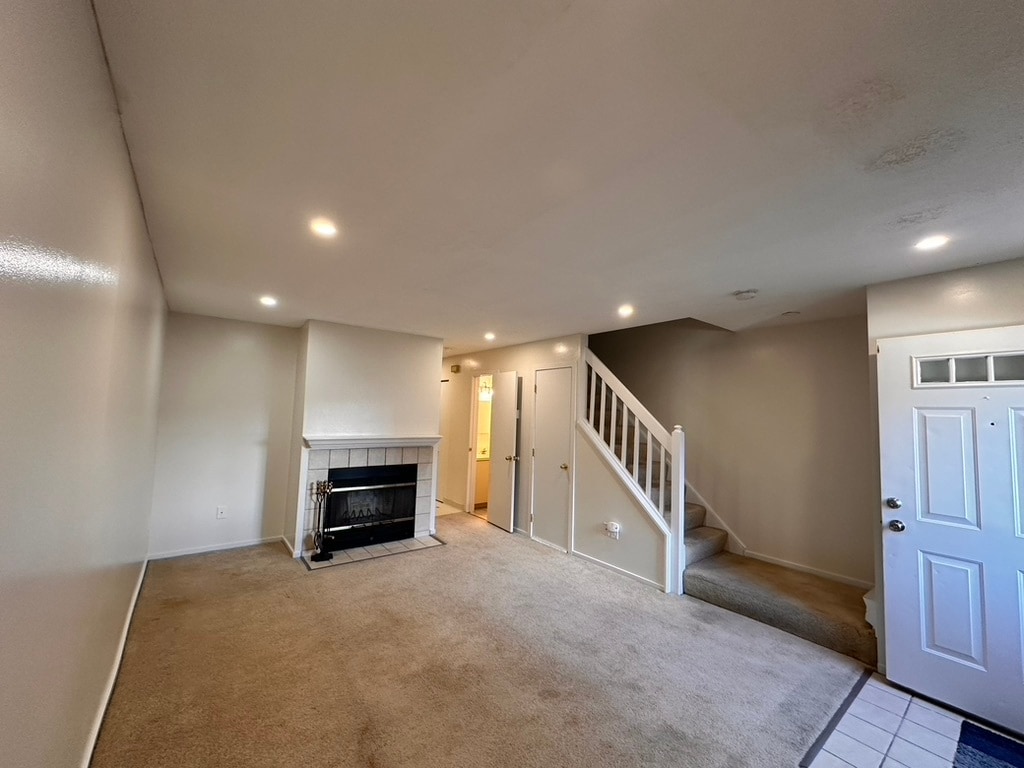 Building Photo - 585 Park Rd