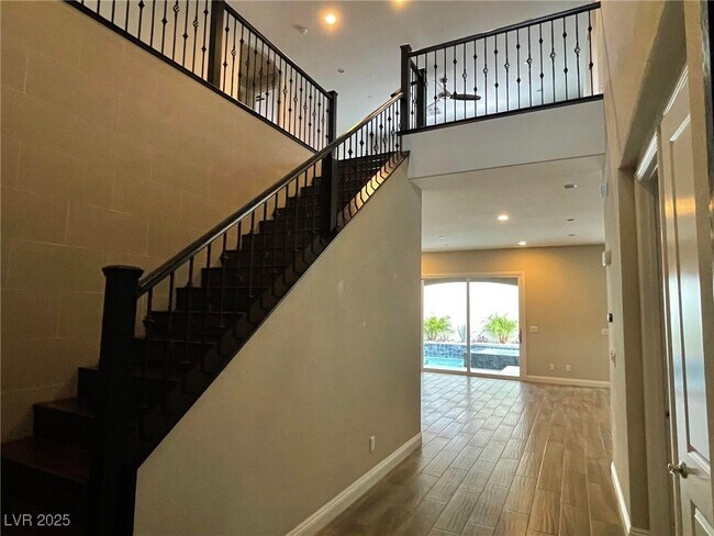 Building Photo - 3183 Palazzo Reale Ave
