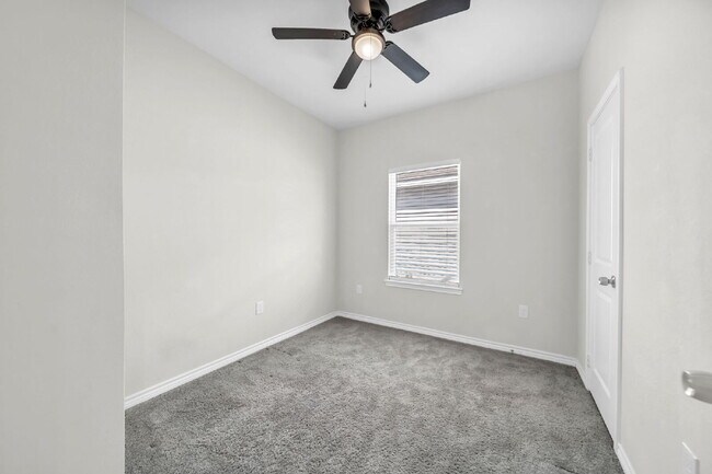 Building Photo - MOVE IN READY - Like NEW built in 2023, this 3 bedroom, 2  bath quaint home provides comfort and ...