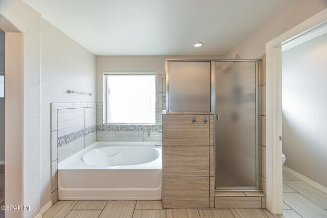 Building Photo - 14447 Onnie Kirk Ave