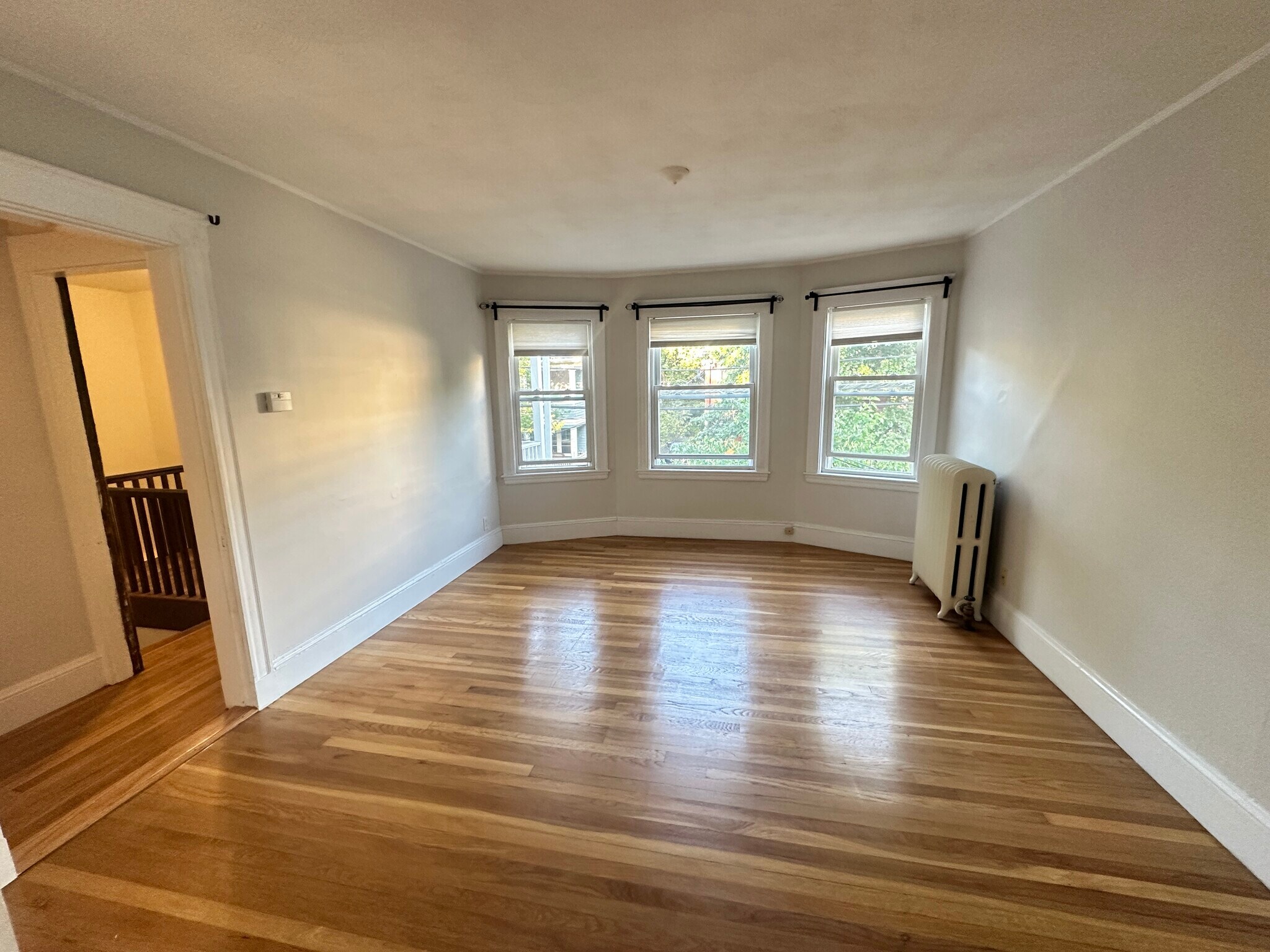 Building Photo - 48 Standish St