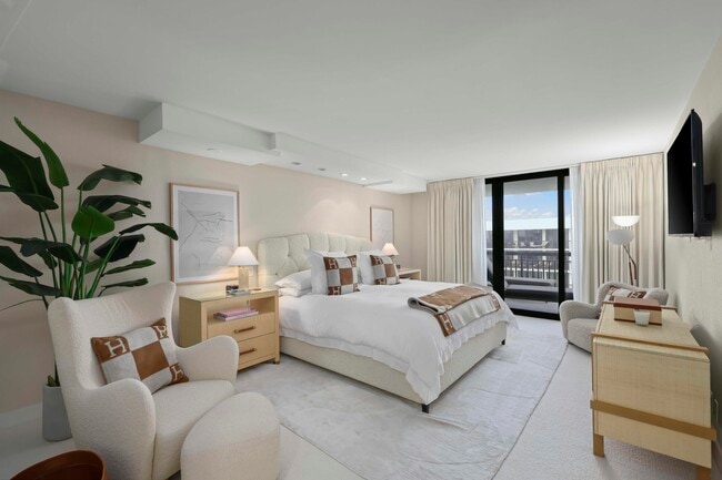 Building Photo - 3140 S Ocean Blvd