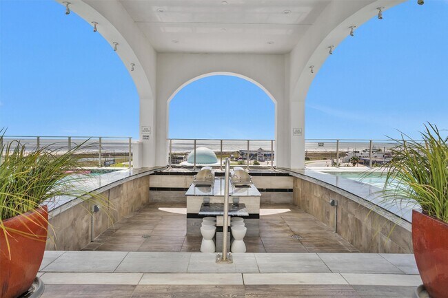 Building Photo - 500 Seawall Blvd