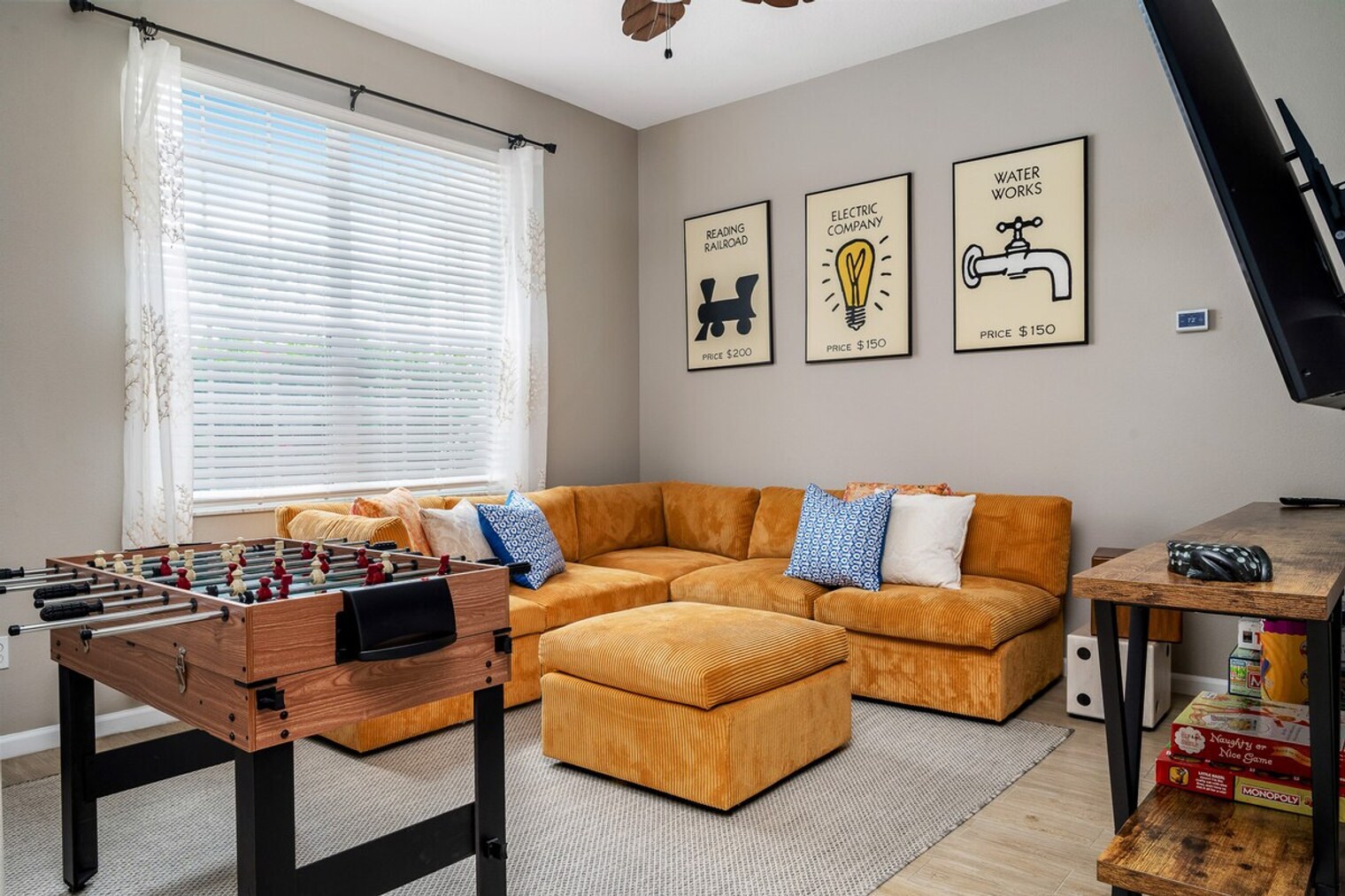 Building Photo - 412 N Hampton Dr