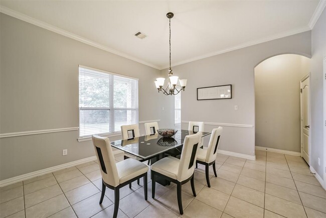 Building Photo - 24919 Ginger Ranch Dr
