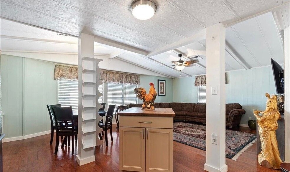 Building Photo - 8103 E Southern Ave