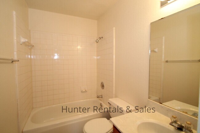 Building Photo - Spacious & Affordable Living in Northeast Killeen