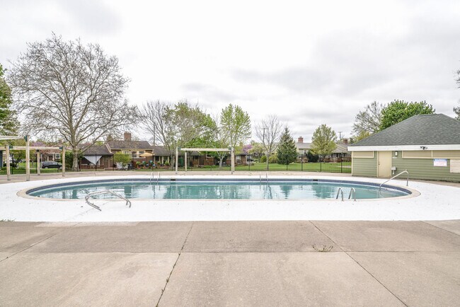Building Photo - 2655 Whitewood St