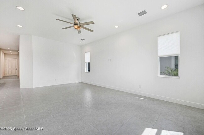 Building Photo - 2988 Pangea Cir