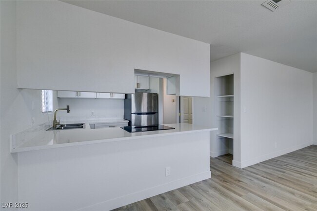 Building Photo - 6932 Kilgore Dr