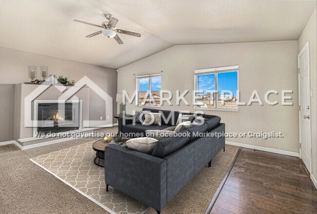 Building Photo - 147 S Golfwood Dr W