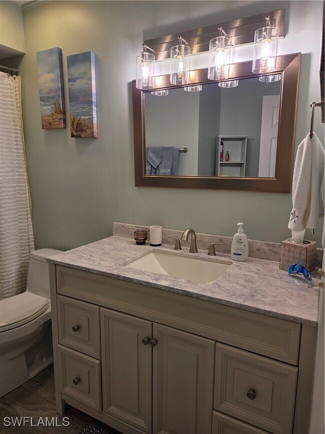 Building Photo - 22161 Tallwood Ct