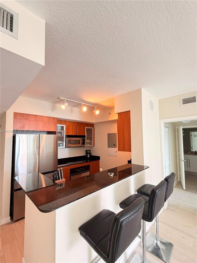 Building Photo - 335 S Biscayne Blvd