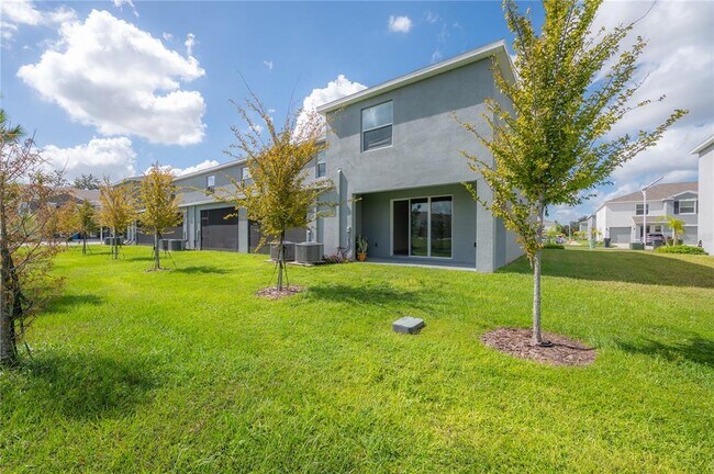 Building Photo - 16701 Maude Dr
