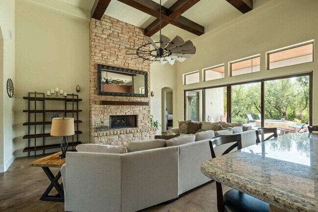 Building Photo - 1194 Vaquero Wy