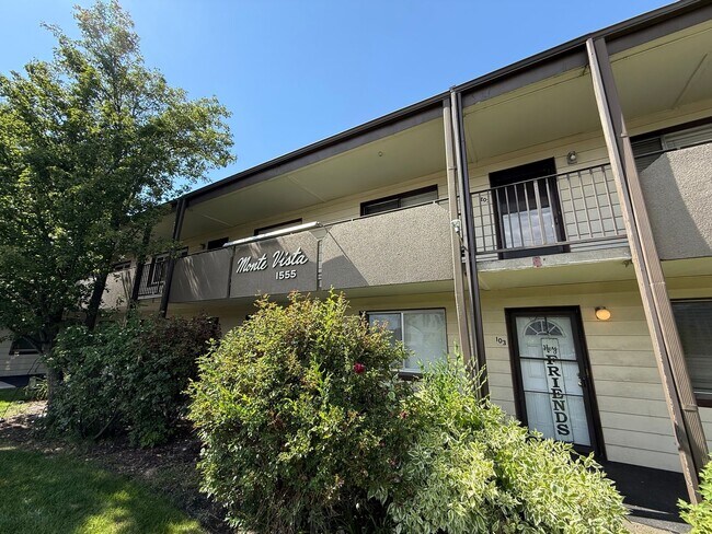 Building Photo - Spacious One-Bedroom Condo in Millcreek!