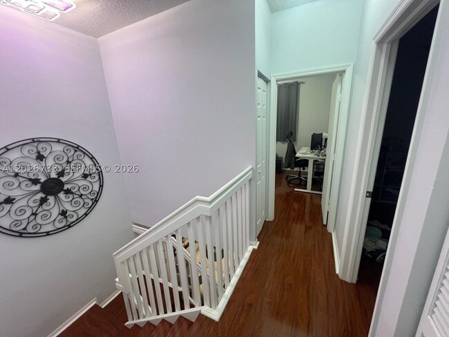 Building Photo - 943 SW 143rd Terrace