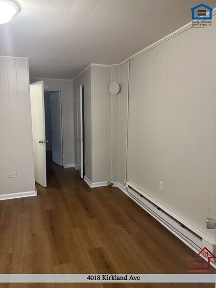 Building Photo - 4018 Kirkland Ave