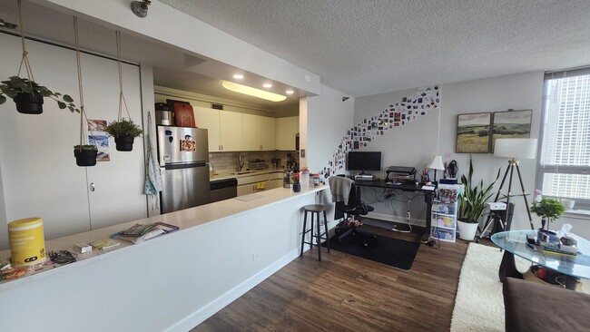 Building Photo - 440 N Wabash Ave