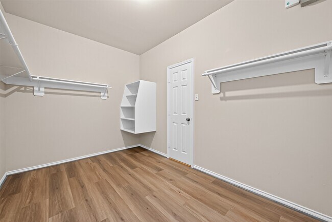 Building Photo - 1807 Katlyn Ln