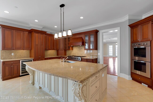 Building Photo - 131 Oval Rd