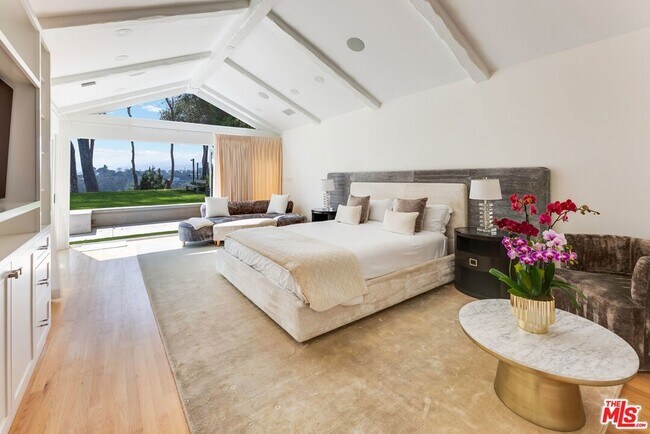 Building Photo - 797 Amalfi Dr