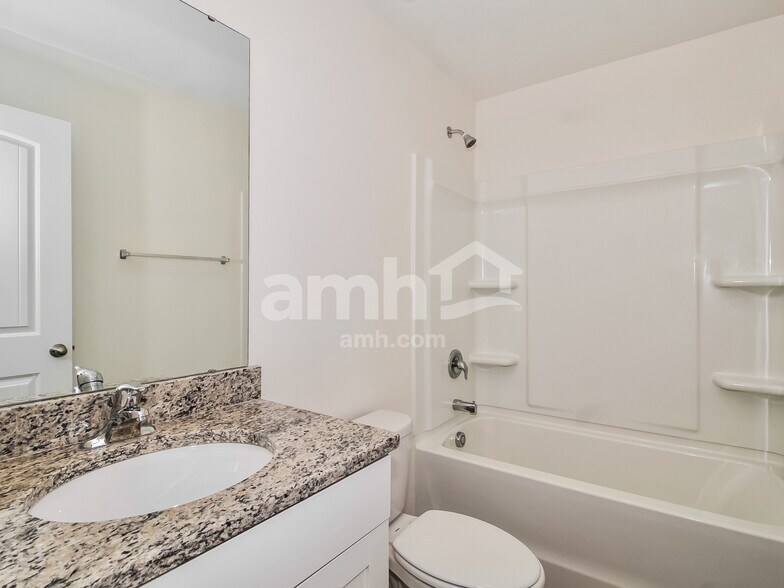 Building Photo - 1341 John Swann St