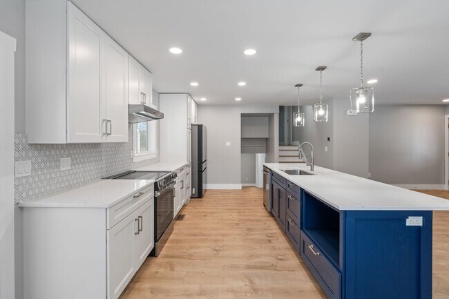 Building Photo - Stunning 5-Bedroom Home on Nearly 1 Acre – Fully Fenced w/ Treehouse | Indian Meadows | Coeur d’A...