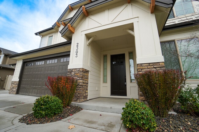 Building Photo - 2303 E Fratello St