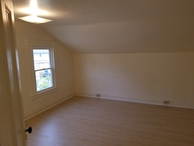 Building Photo - 244 Fayette St