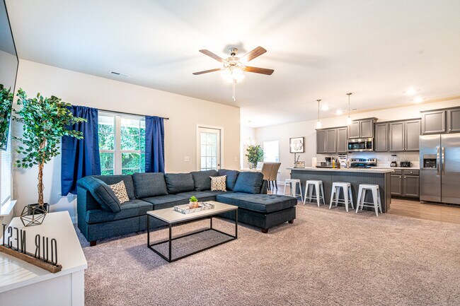 Building Photo - 176 Tybee Dr