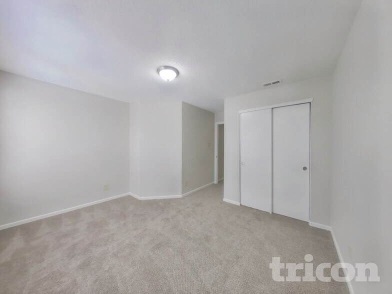 Building Photo - 2332 Cedarmill Dr