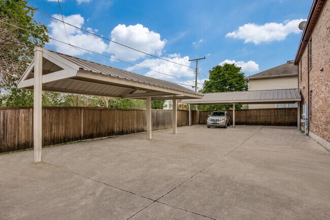 Building Photo - 3125 Waits Ave