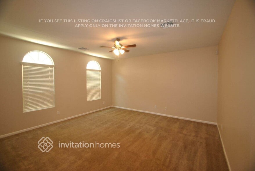 Building Photo - 1382 S Ponderosa Dr