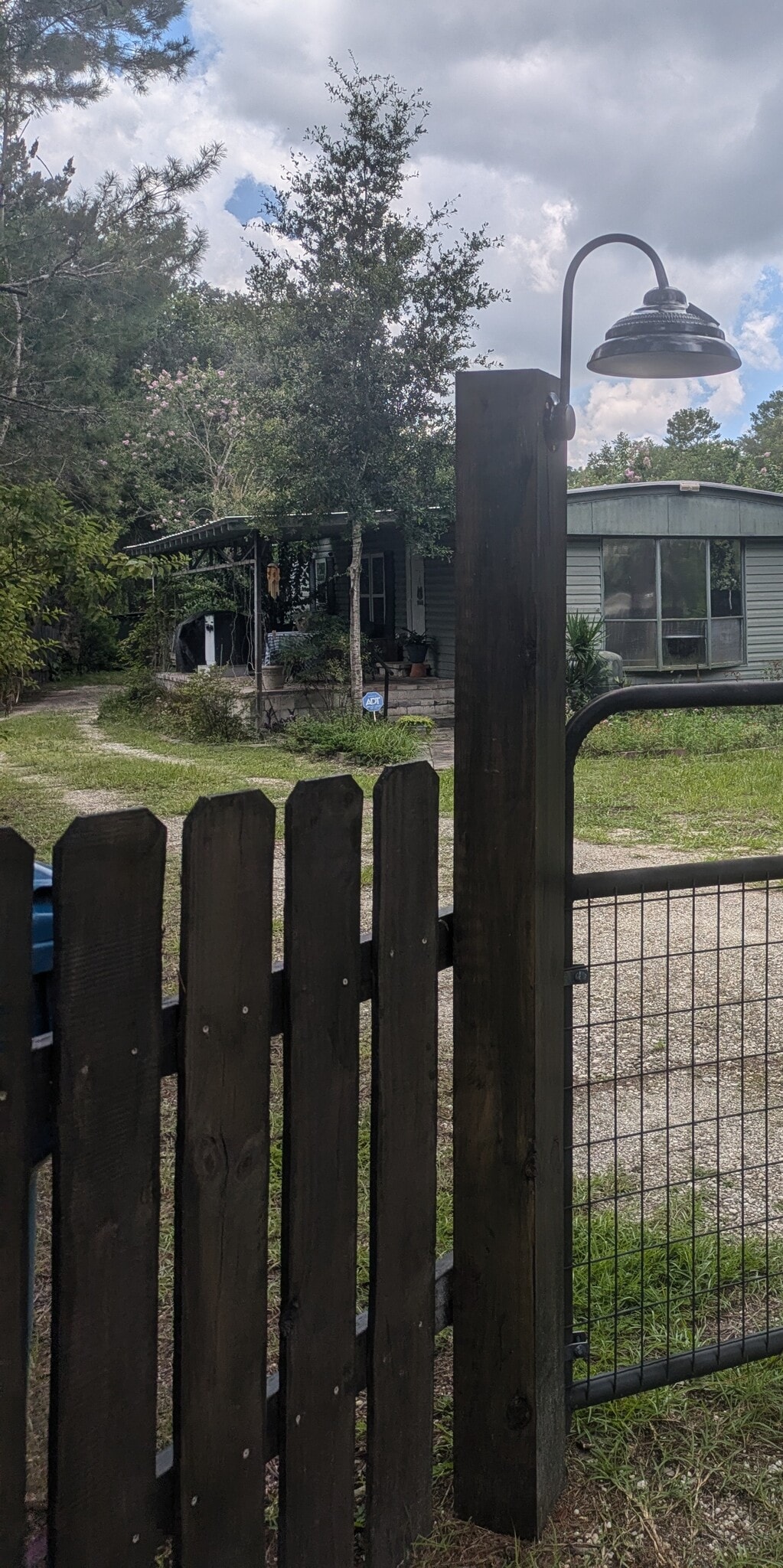 Gated Entrence & Fully Fenced Yard - 9838 Lake Dr