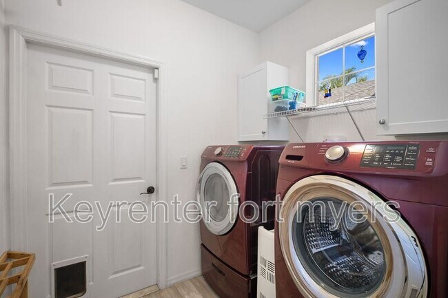 Building Photo - 3525 Arclight Ct